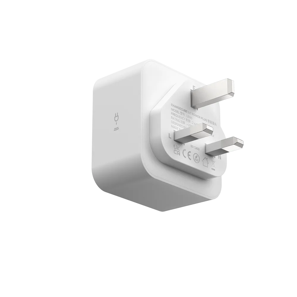 Momax Charger Cube IoT Power Plug